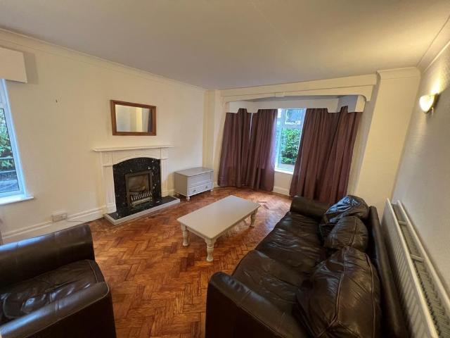 2 bedroom house to rent