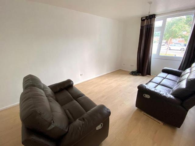 2 bedroom house to rent