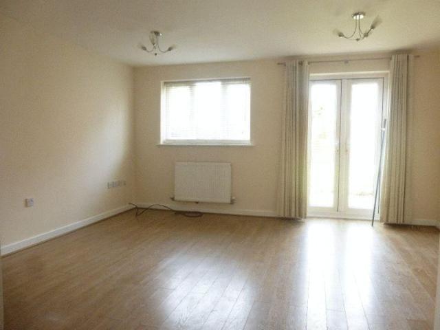 2 bedroom house to rent