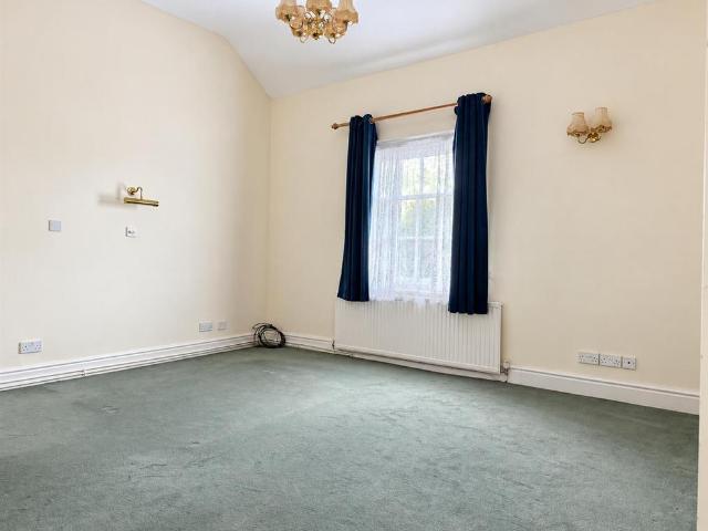2 bedroom house to rent