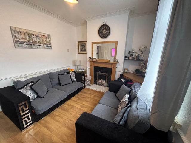 2 bedroom house to rent