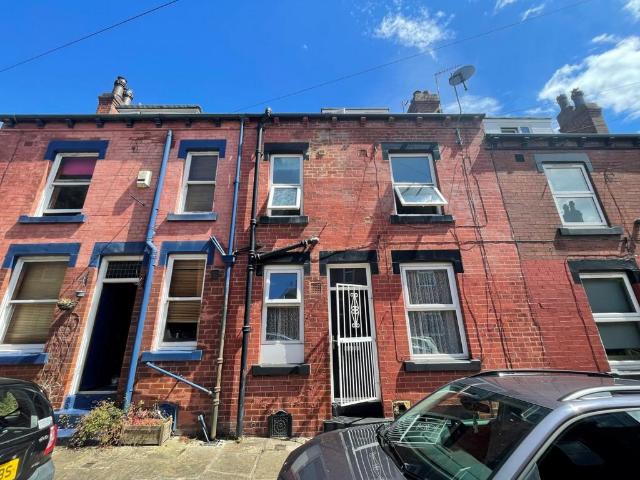 2 bedroom house to rent
