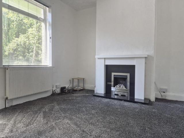 2 bedroom house to rent