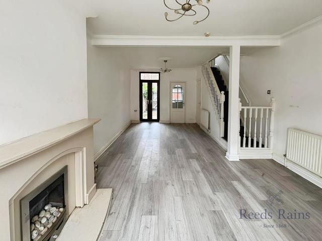 2 bedroom house to rent