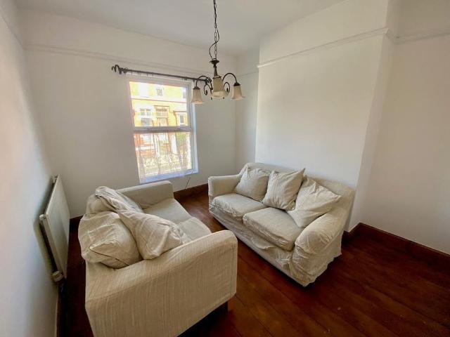 2 bedroom house to rent