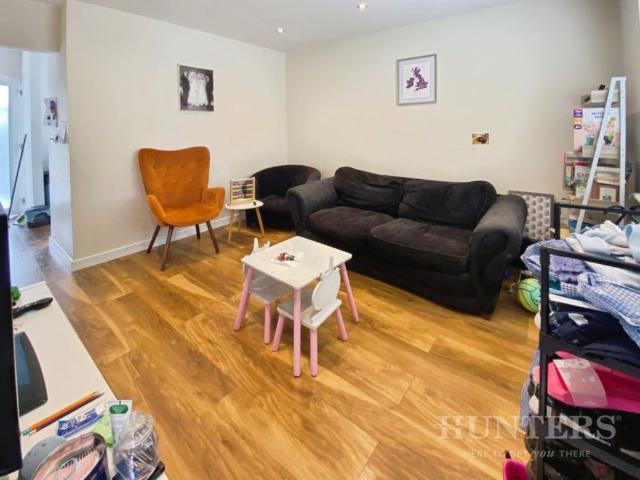 2 bedroom House To Rent Total Size: 654 SQ FT