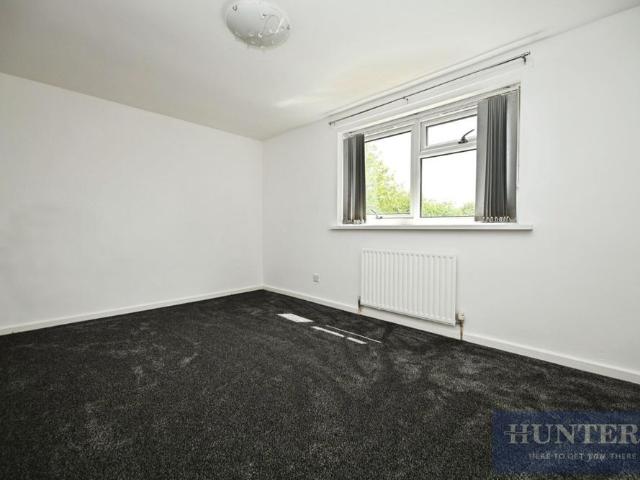2 bedroom House To Rent Total Size: 872 SQ FT