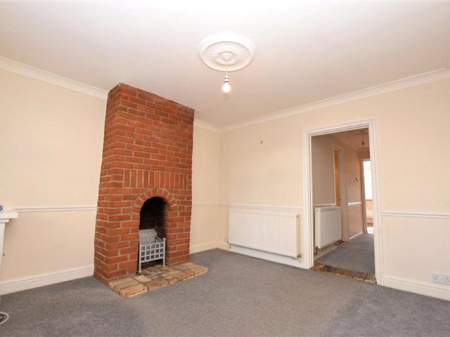 2 bedroom house to rent Upper East Street, Sudbury, CO10