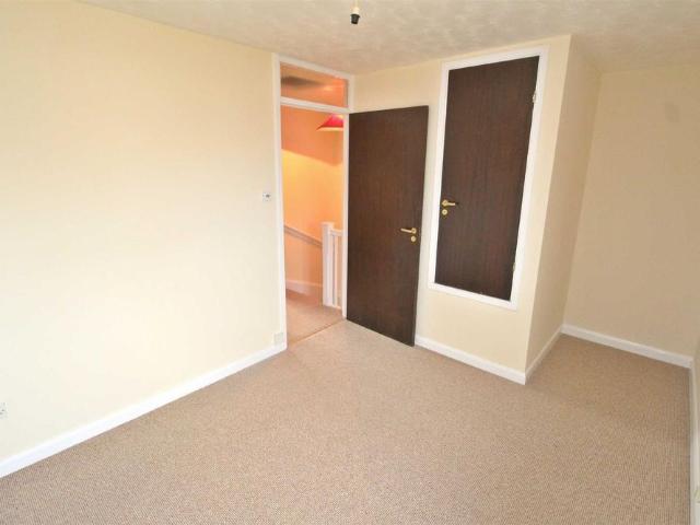 2 bedroom house to rent Whitsun Pasture, Willen Park, Milton Keynes, Buckinghamshire, MK15