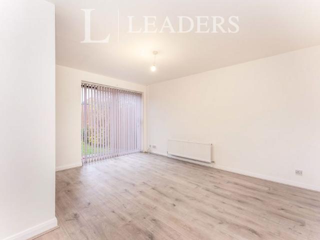 2 bedroom house to rent Wroxham Close, Chester, CH2
