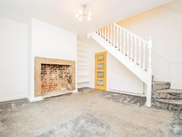 2 bedroom house to rent Ashbourne Street, Rochdale, OL11