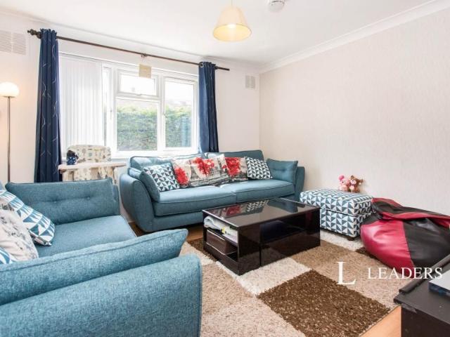 2 bedroom house to rent Beales Way, Cambridge, CB4