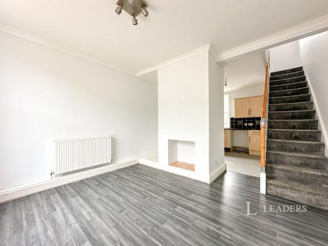2 bedroom house to rent Bedford Street, Gosport, Hampshire, PO12