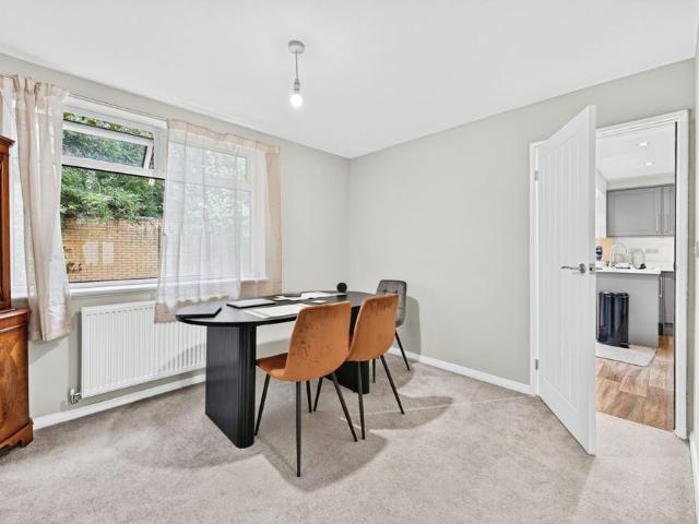 2 bedroom house to rent Eastern Avenue South, Northampton, Northamptonshire, NN2