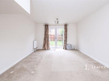 2 bedroom house to rent Fishers Field, Buckingham, MK18