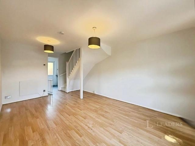 2 bedroom house to rent Hawthorne Place, Epsom, Surrey, KT17
