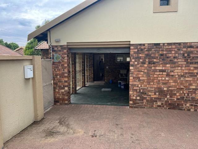2 Bedroom house to rent in Trichardt, Secunda