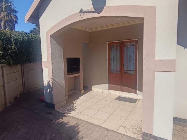2 Bedroom House To Rent in Vanderbijlpark SE