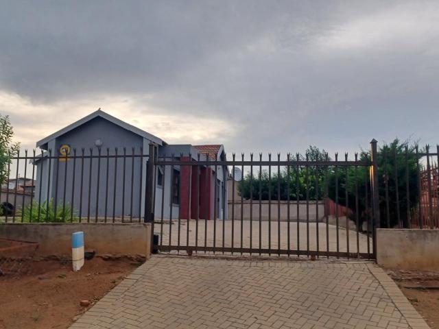 2 Bedroom house to rent in Vista Park, Bloemfontein
