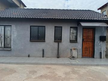 2 Bedroom house rented in Vosloorus Ext 31, Boksburg