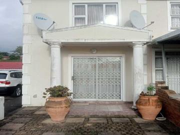 2 Bedroom house to rent in Westcliff, Chatsworth