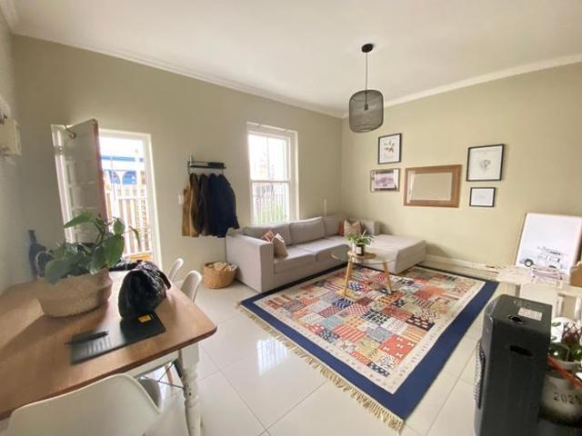 2 Bedroom house to rent in Wynberg Upper, Cape Town