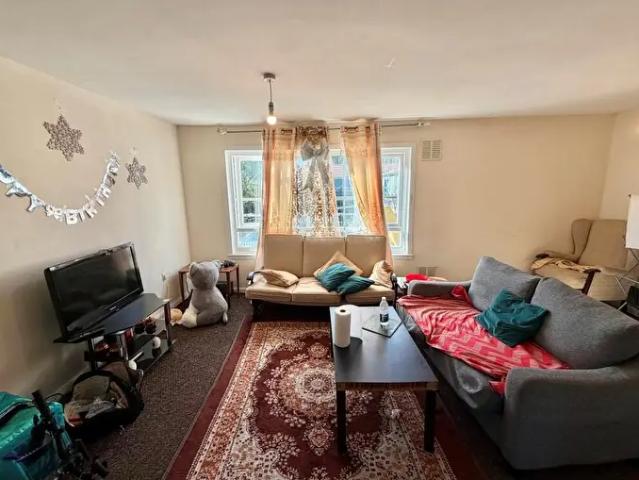 2 Bedroom House To Rent In Wyton Close, Nottingham, NG5