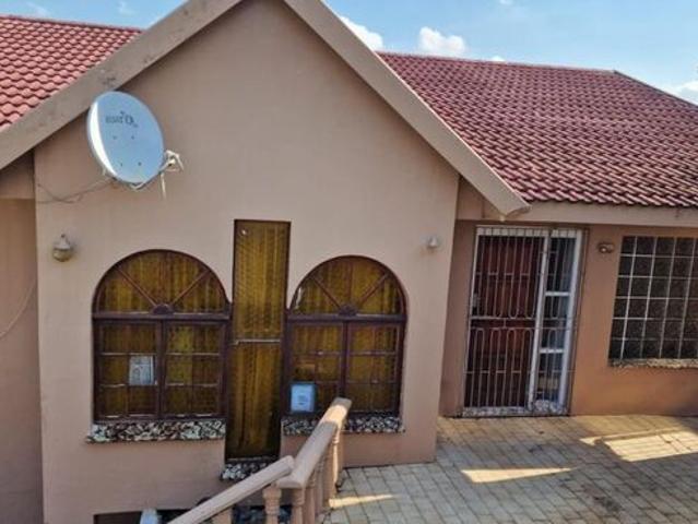 2 Bedroom house to rent in Avoca, Durban