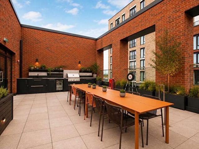 2 Bedroom House To Rent In Avebury Boulevard, Milton Keynes, MK9