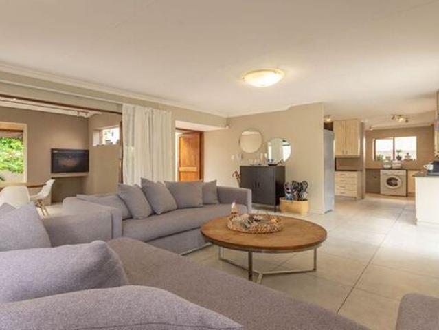 2 Bedroom house to rent in Broadacres, Sandton