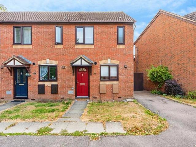 2 Bedroom House To Rent In Braford Gardens, Shenley Brook End, Milton Keynes, MK5