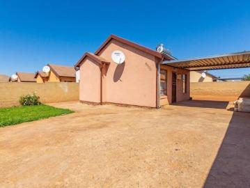2 Bedroom House to Rent in Bram Fischerville