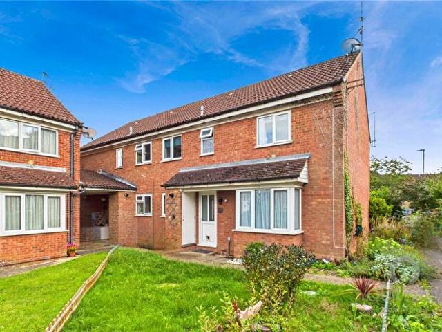 2 Bedroom House To Rent In Brambleside Court, Kettering, Northamptonshire, NN16