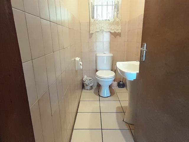 2 Bedroom House To Rent in Catalina Bay
