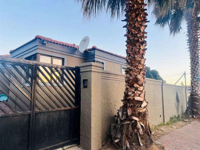 2 Bedroom House To Rent in Cosmo City, Ext 6, Roodepoort