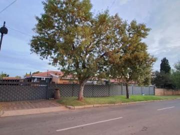 Florida, Roodepoort, Mogale City Local Municipality, West Rand District Municipality, Gauteng, South Africa