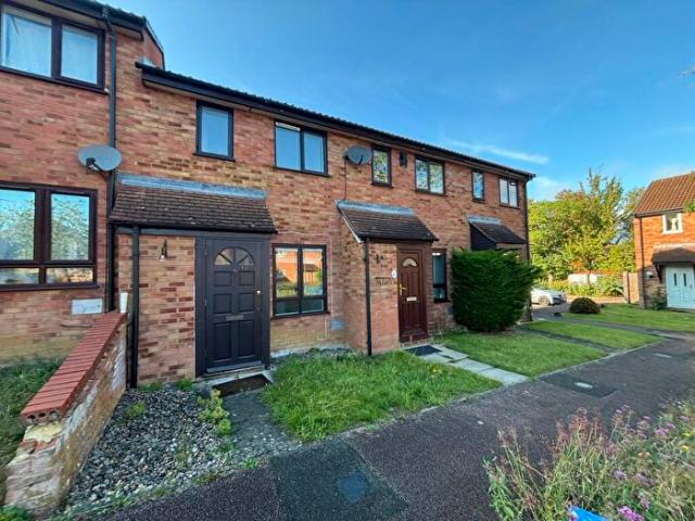 2 Bedroom House To Rent In Haldene, MK8