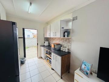 2 Bedroom House To Rent in Haven Hills