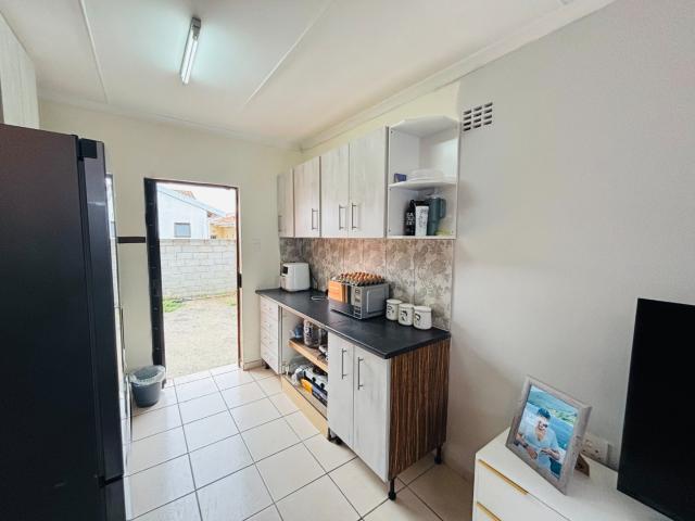 2 Bedroom House To Rent in Haven Hills