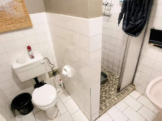 2 Bedroom House To Rent in Ivy Park