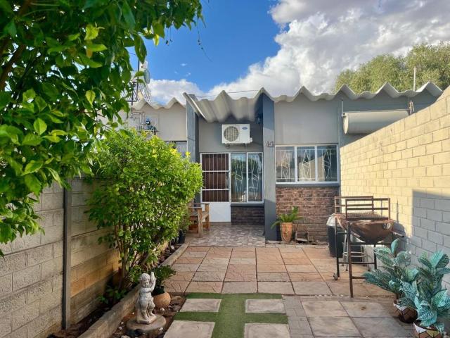 2 Bedroom House to Rent in Keidebees