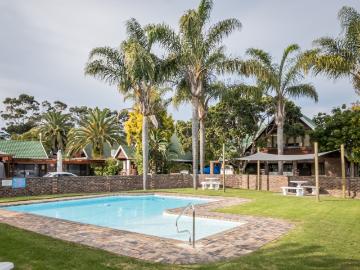 2 Bedroom House To Rent in Keurbooms River