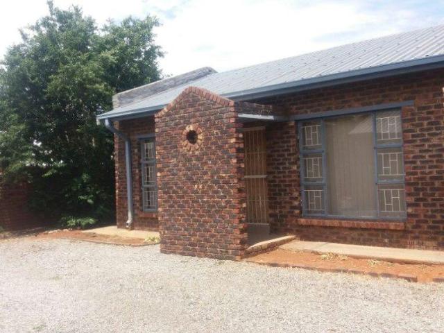 2 Bedroom House to Rent in Kuruman