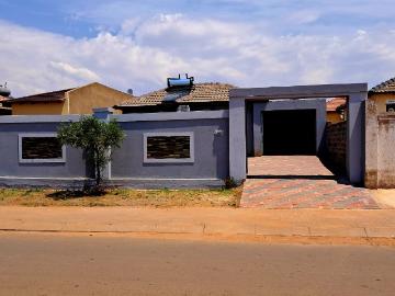 2 Bedroom House To Rent in Lehae