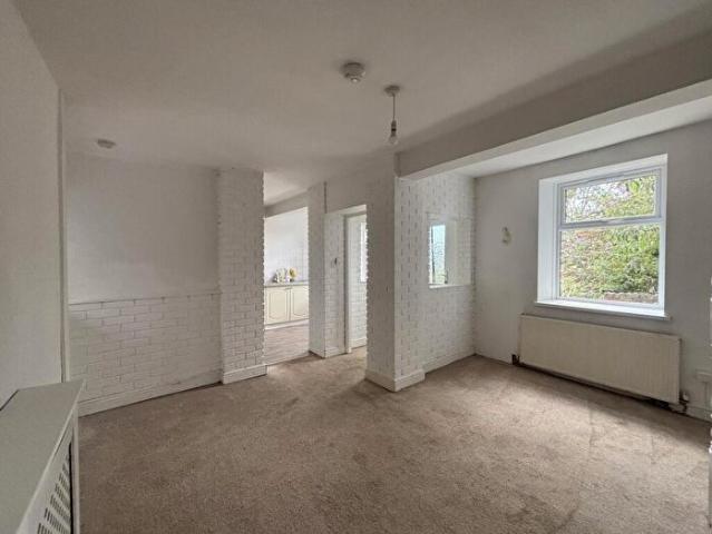 2 Bedroom House To Rent In Luton Street, Blaenllechau, Ferndale, CF43