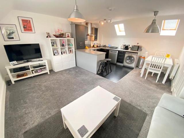 2 Bedroom House To Rent In Merttens Drive, Rothley, LE7