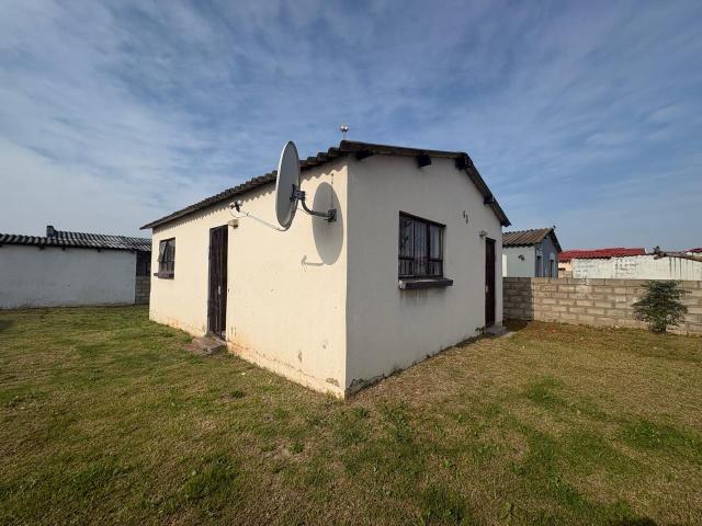 2 Bedroom House To Rent in Motherwell Nu 4
