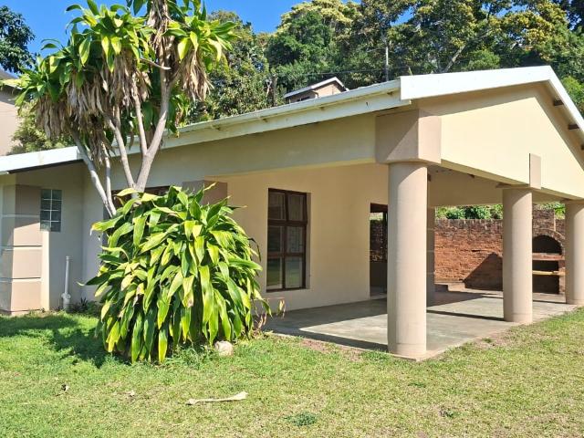 2 Bedroom House To Rent in Oslo Beach