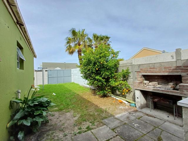 2 Bedroom House To Rent in Ottery