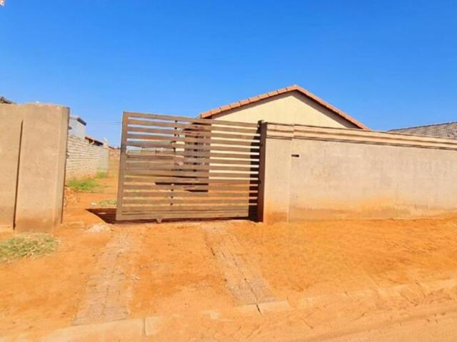 2 Bedroom House to Rent in Protea Glen
